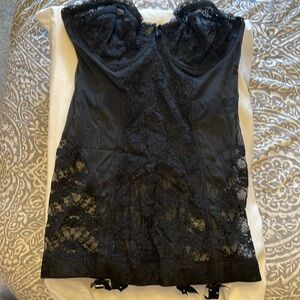 Victoria’s Secret strapless lace bustier with garters size 36D